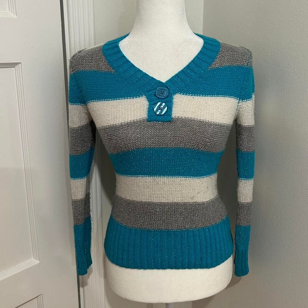 Stripe henley button fitted sweater